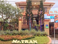 Mr TRAN (BLUE MOTEL)