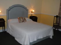 Reddans bar and B and B