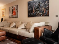 Hanover Wharf Apartment