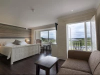 Sea Breeze Lodge B&B