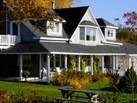 Broadwater Inn & Cottages