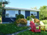 Beautiful Baddeck Cottage