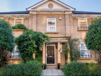 Wyatt Drive Riverside House