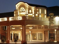 Chateau Louis Hotel & Conference Centre 3*