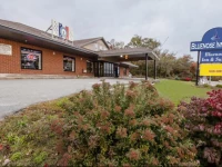 Bluenose Inn & Suites