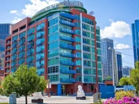 Riverfront by Urban Suites