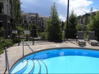 Pinnacle Pointe Resort by kelownacondorentals