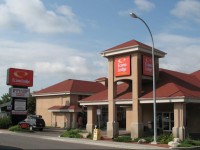 Econo Lodge Inn and Suites Lethbridge