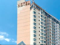 Sandman Signature Mississauga Hotel