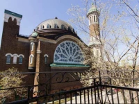 Classic Mile-End Apartment