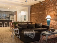 Four-Bedroom Apartment St Laurent Blvd