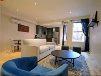 Six-Bedroom on Rue de Bullion
