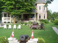 Creighton Manor Inn Bed & Breakfast