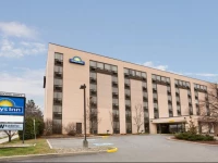Days Inn Ottawa West 2*
