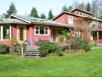 Island Village Properties at South Chestermans Beach