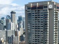 Coast Plaza Hotel and Suites