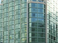 Rosedale on Robson Suite Hotel