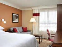 Four Points by Sheraton Waterloo - Kitchener Hotel & Suites
