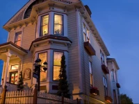 Humboldt House Bed & Breakfast