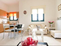 Bright Sea View Apartment