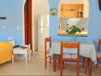 Zorbas Studios & Apartments