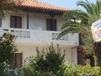 Billys Amoudi Apartments