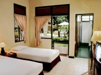 Yulia Beach Inn 4*