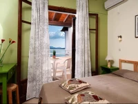 Captains Apts Barbati