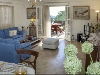 Villa Lagonisi Sklaveniti