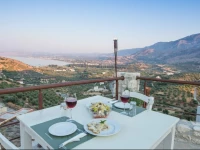 Arbutus - Morfi Village