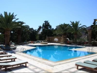 Armadoros Hotel / Ios Backpackers