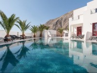 Crown Suites Kamari Santorini