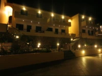 Ai Yannis Suites and Apartments Hotel