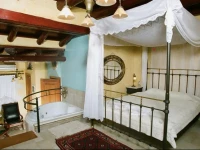 Ifigenia Luxury Suites