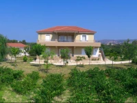 Aggelinas Apartments