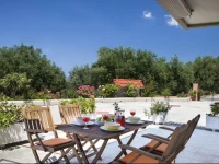 Polymnia Studios & Apartments