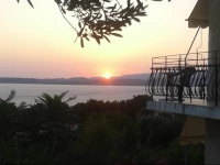 Raymondos Apartments