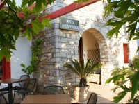 Aposperides Hotel