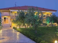 Gaia Studios & Apartments