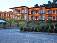 Ta 2 Pefka - Petros Italos