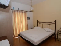 Elizabeth Rooms & Apartments