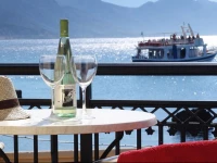 Harbour Studios And Apartment