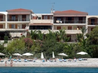 Grekis Beach Hotel and Apartments