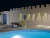 Luna Santorini Suites