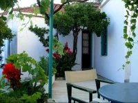 Spring Bliss Garden House