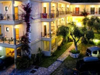 Hotel Loukas & Apartments