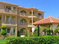 Filoxenia Studios & Apartments