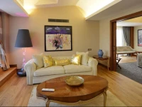 Mona Hotel - Special Class