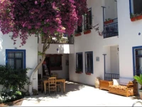 Dalyando Hotel & Apartments