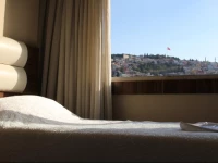 Nil & Alav Hotel
